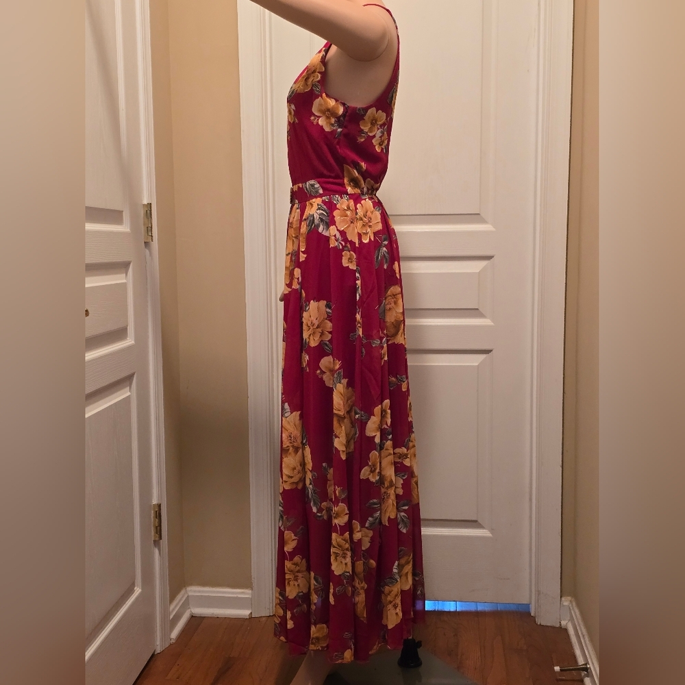 Elegant Floral Maxi Dress in Red and Yellow - Picture 4 of 7